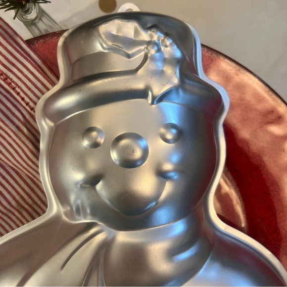 1989 Wilton Christmas Snowman Cake Mold - Picture 7 of 11